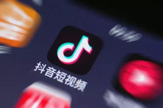 qq最新版本怎么看达人